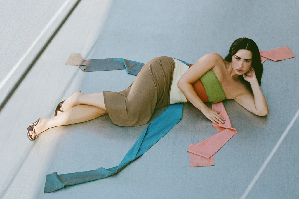 Demi Lovato – It’s Not That Deep (Album) - Featured Image